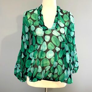 Diane Von Furstenberg blouse size 0